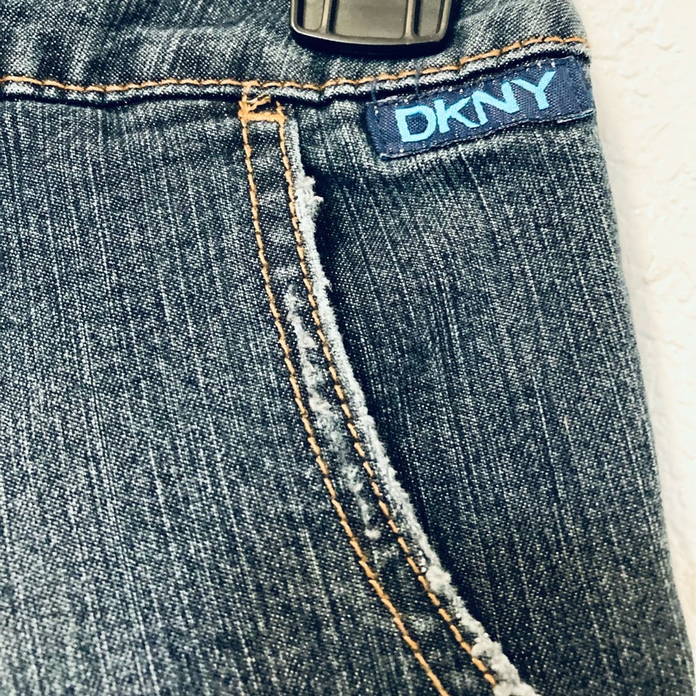 DKNY Ruched Jean Capris (Stone Wash) - Picture 5 of 7